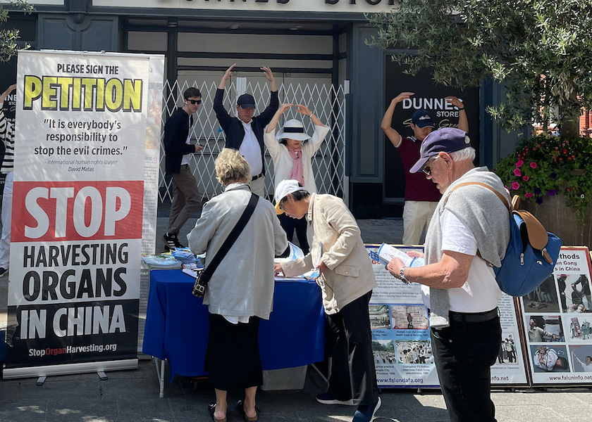 Image for article Ireland: Public Praises Falun Dafa’s Principles During Events Held in Two Major Cities