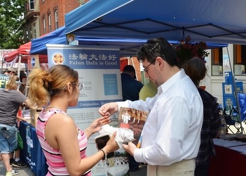 Image for article USA: Practitioners in Pennsylvania Spread the Truth at Jubilee Day Festival