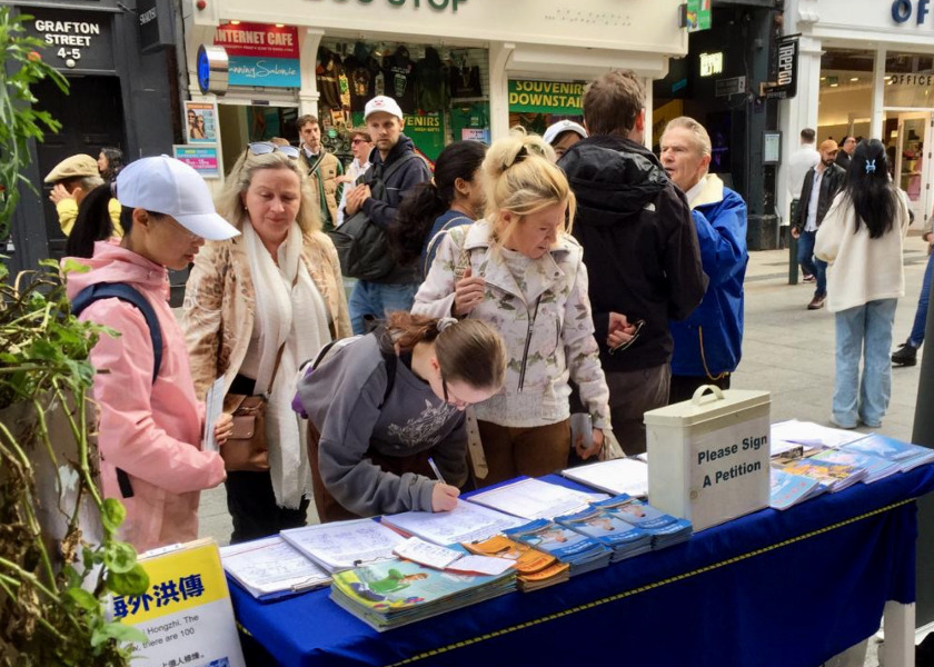 Image for article Dublin, Ireland: Chinese People Learn About Ongoing Persecution by Chinese Regime