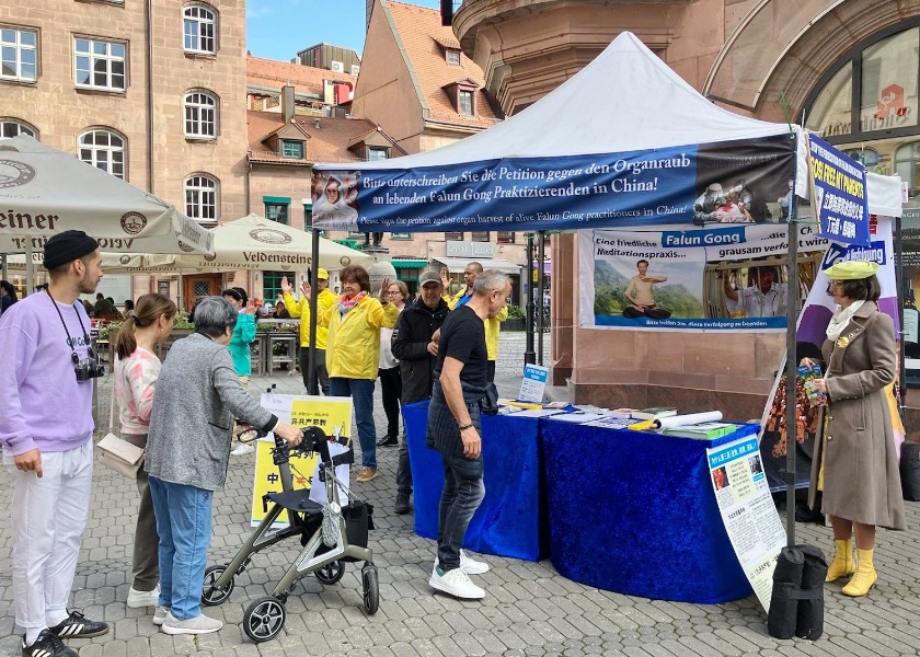 Image for article Germany: Media and the Public Support Falun Dafa Practitioner’s Efforts to Rescue His Persecuted Family in China