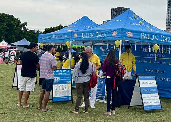 Image for article People on Australia’s Gold Coast Welcome Falun Dafa at Harmony Day