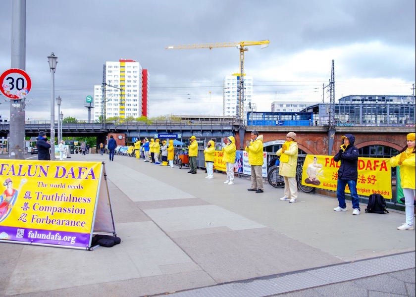 Image for article Peaceful Protests Outside Chinese Embassies and Consulates in Six Cities in Germany and Austria