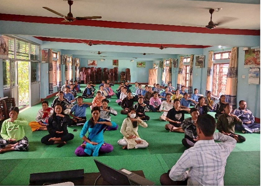 Image for article Nepal: Teachers and Students Learn about Falun Dafa and Experience Deep Tranquility