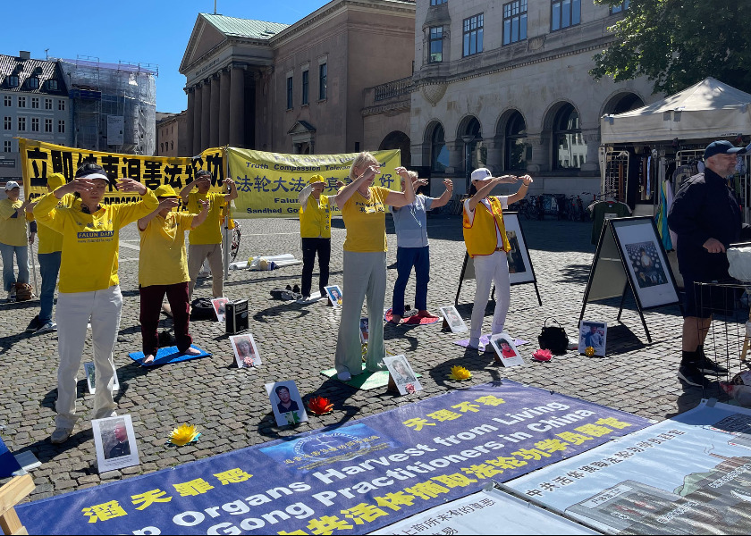 Image for article Denmark: Practitioners Call for an End to the CCP’s Persecution of Falun Dafa During Events in Copenhagen