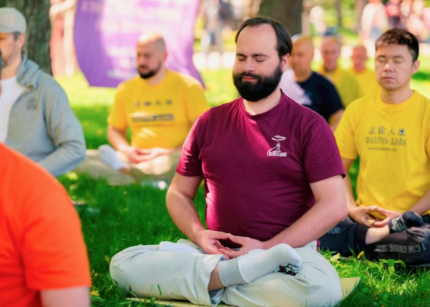 Image for article Ukrainian Falun Dafa Practitioners Value Zhuan Falun