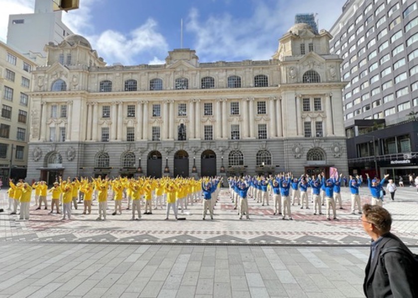Image for article New Zealand: People Condemn the Persecution During Rally in Auckland to Mark the April 25 Appeal