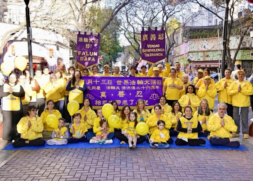Image for article Argentina: Celebrating World Falun Dafa Day