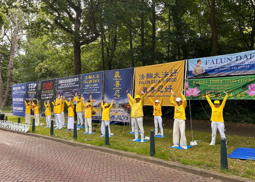 Image for article The Hague, Netherlands: Activities Mark 26th Year of Persecution in China