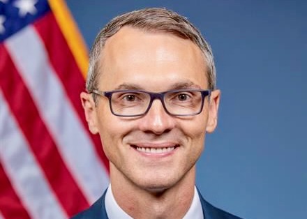 Image for article U.S. Congressman Congratulates Shen Yun Performing Arts on Its 20th Anniversary