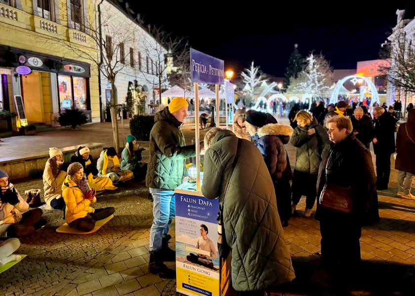 Image for article Slovakia: People Sign Petition to Support Falun Dafa Practitioners’ Efforts to End Chinese Regime’s Persecution