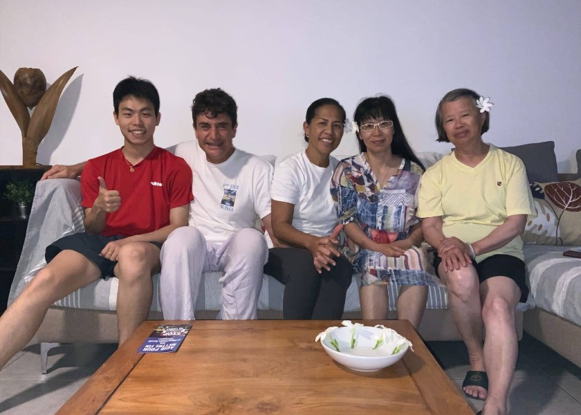 Image for article Tahiti: Residents Learn About Falun Dafa, Largest Local Media Interviews Practitioners