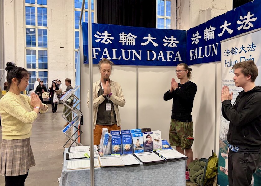 Image for article Finland: Introducing Falun Dafa at the Yoga Festival Helsinki