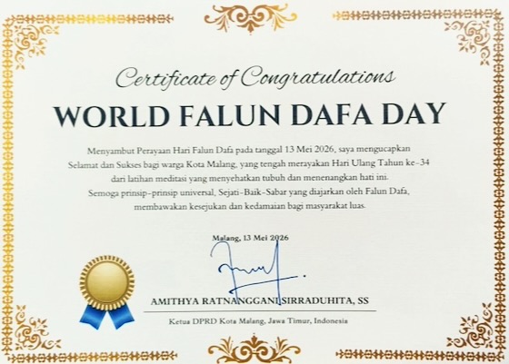 Image for article Indonesian Officials Issue Certificates Honoring World Falun Dafa Day