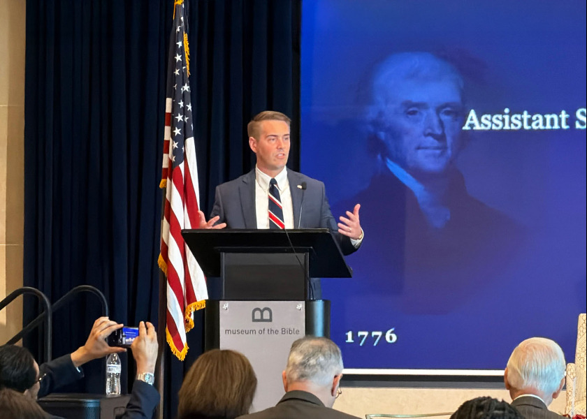 Image for article US Assistant Secretary of State Met With Falun Gong Practitioners Before 20th Anniversary of Persecution