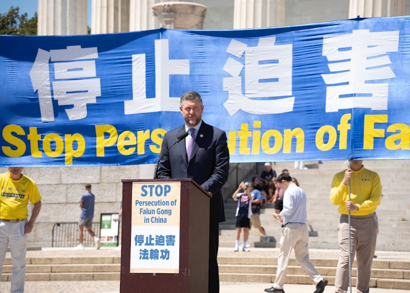 Image for article Washington DC: Rally at Lincoln Memorial Calls for an End to the CCP’s Persecution of Falun Gong