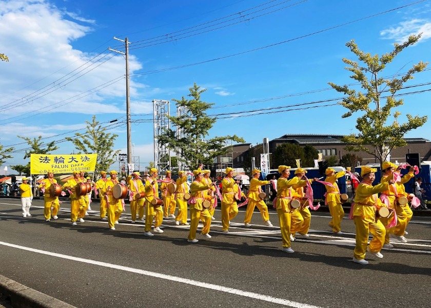 Image for article Japan: People Learn About Falun Gong During the Ono Festival