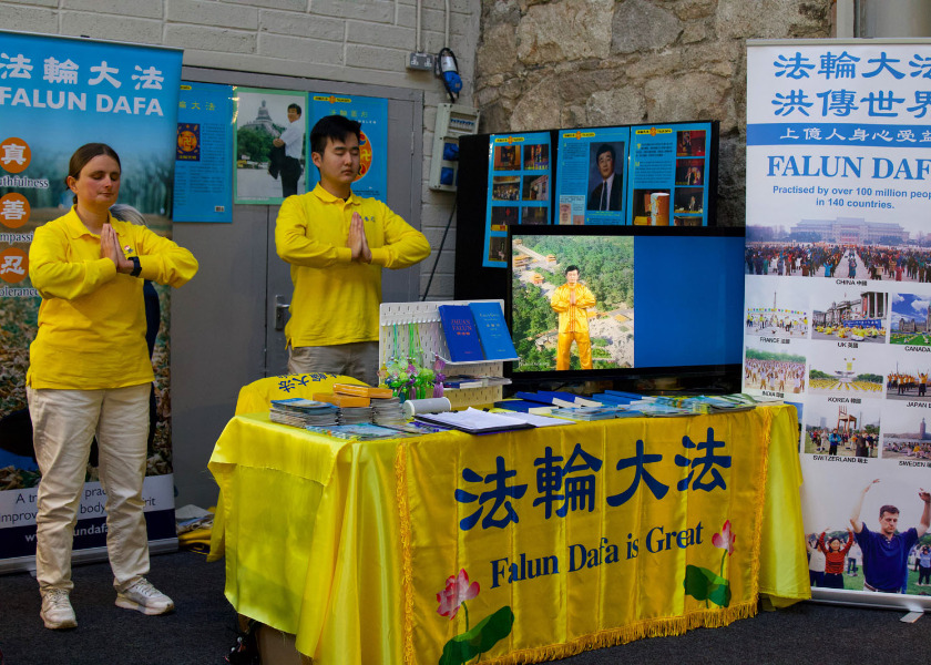 Image for article Visitors Learn Falun Gong Exercises at Health Expo in Ireland